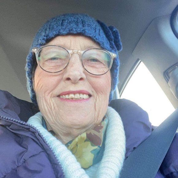 HANDMADE KNIT HAT - Picture 10 of 13